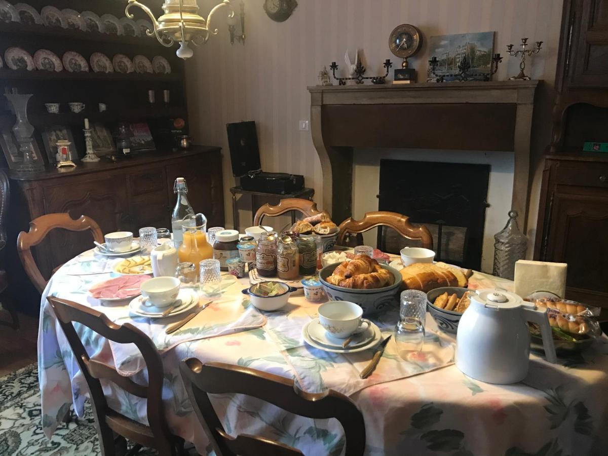 Chez Zoiseau Et Zoiseautte Panzió Chassigny Kültér fotó