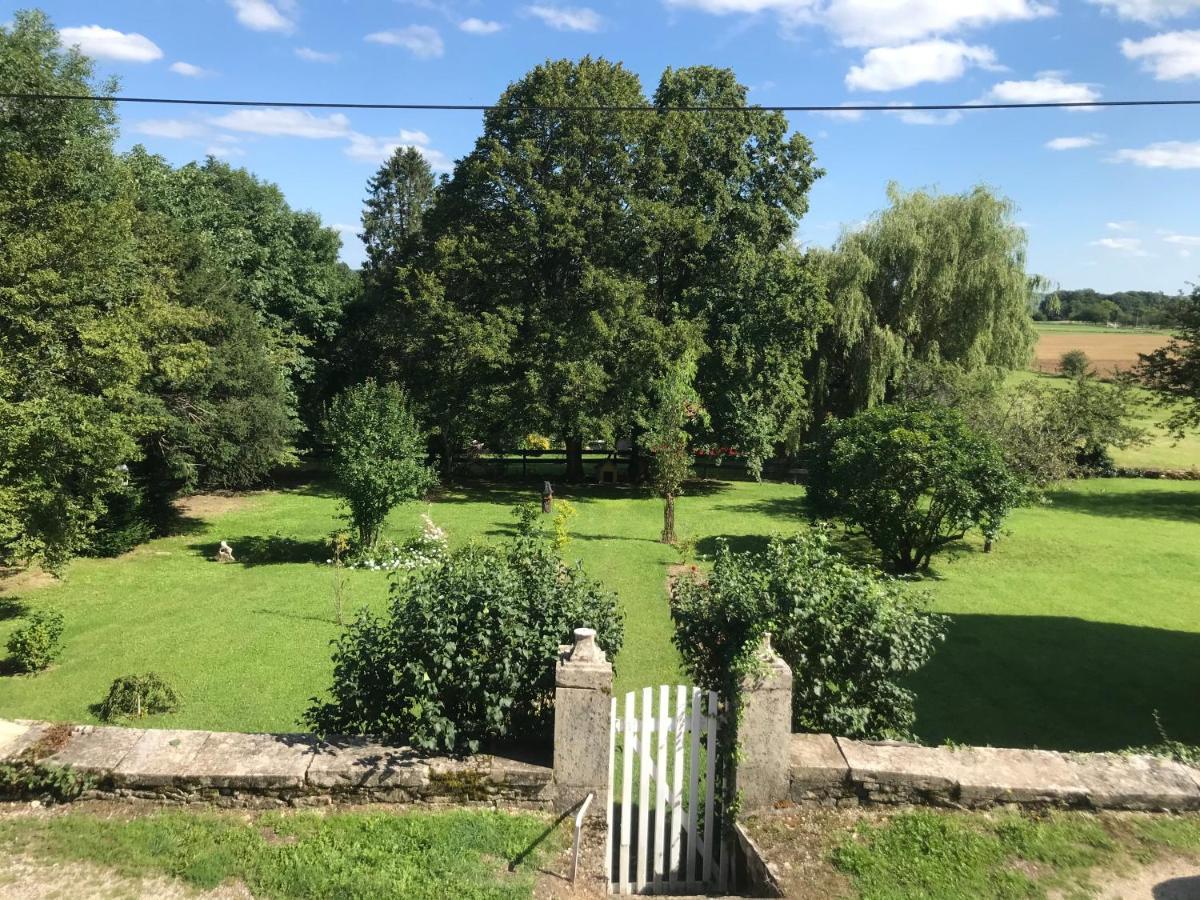 Chez Zoiseau Et Zoiseautte Panzió Chassigny Kültér fotó